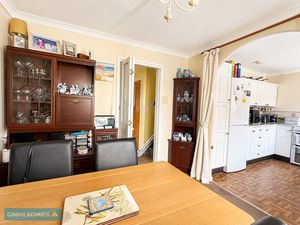 Dining room- click for photo gallery